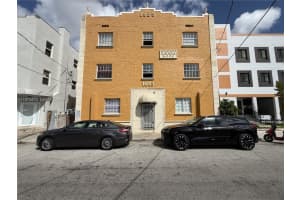 1043 Nw 2nd St 16, Miami