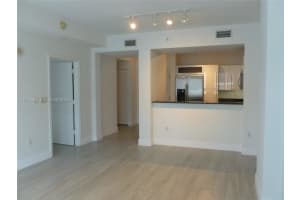 7350 Sw 89th St 807s, Miami