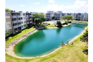 1700 Ne 191st St 402, Miami