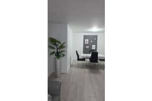 12801 Sw 43rd Dr 212-a, Miami