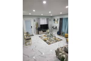 1747 Rodman St 110, Hollywood