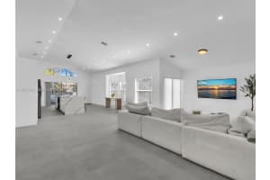 4962 Sw 32nd Way, Hollywood