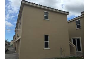 17103 Sw 96th St Studio, Miami