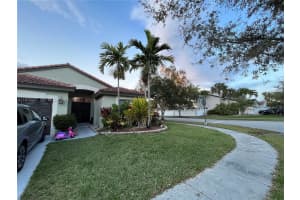 17901 Nw 19th St, Pembroke Pines