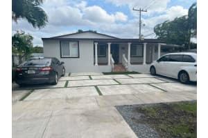 4365 W 1st Ave, Hialeah