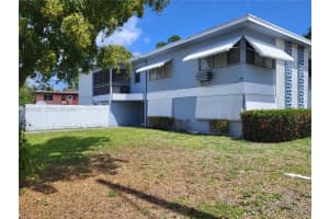 2201 Ne 172nd St 3, North Miami Beach