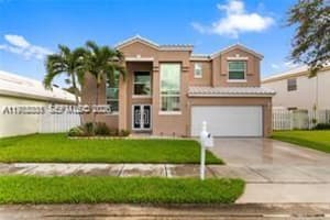 1071 Sw 101st Ter, Pembroke Pines
