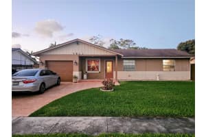 7811 Nw 47th St, Lauderhill