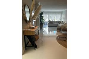 1985 S Ocean Dr 2b, Hallandale Beach