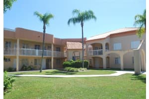 2380 W 74th St 202, Hialeah