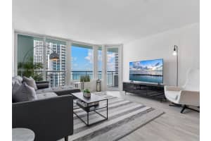 400 S Pointe Dr 2308, Miami Beach