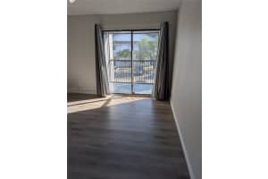 15067 Sw 103rd Ter 14204, Miami