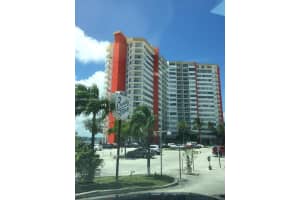 1301 Ne Miami Gardens Dr 701w, Miami