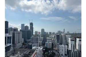 185 Sw 7th St 4004, Miami