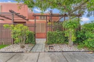 1490 Laguna Ln, Pembroke Pines 1490 Laguna Ln, Pembroke Pines