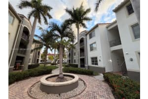 6851 Sw 44th St 107, Miami