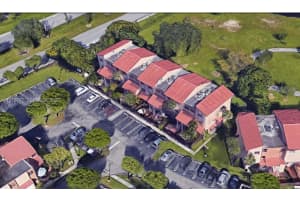 655 W Park Dr 6-12, Miami 655 W Park Dr 6-12, Miami