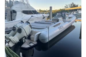 3575 Mystic Pointe Dr, Aventura