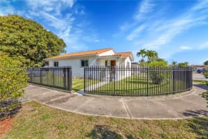 150 Sw 58th Ave 150, Miami