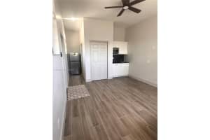 7760 Sw 20th St 1, Miami