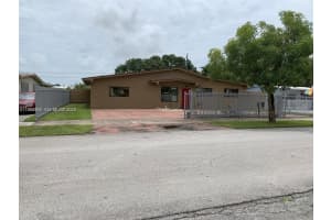 5635 W 13th Ct, Hialeah