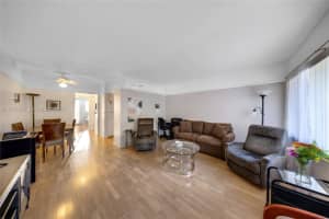 900 Sw 10th Ter 8s, Hallandale Beach