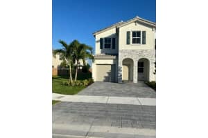 2608 Se 11th St 2608, Homestead