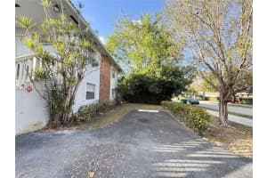 4140 Woodside Dr 107, Coral Springs