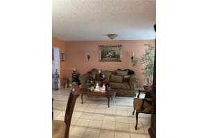 11219 Sw 33rd Circle Pl, Miami