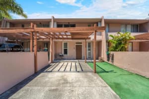 14145 Kendale Lakes Cir, Miami