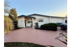 7910 Nw 12th St, Pembroke Pines