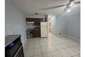 4019 Nw 31st Ave 5, Lauderdale Lakes