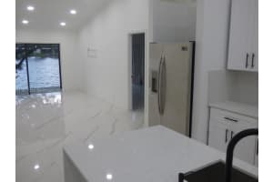 5643 Park Rd, Dania Beach