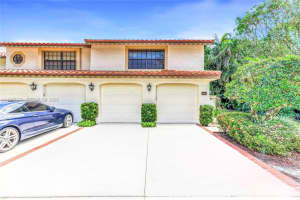 7829 La Mirada Dr, Boca Raton