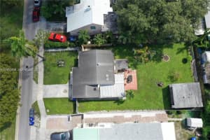 1820 Coolidge St ., Hollywood