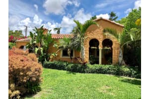 725 Navarre Ave 725, Coral Gables