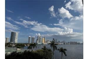 3600 Mystic Pointe Dr 615, Aventura