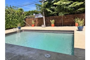 3911 Sw 61st Ave, Miami