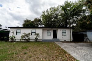 2250 Nw 154th St, Miami Gardens