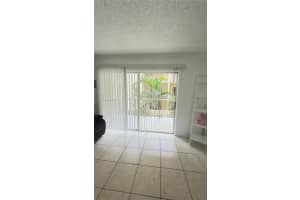 11925 Ne 2nd Ave B207, North Miami