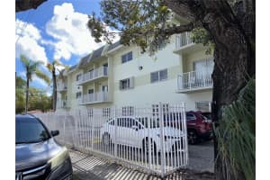 12890 Ne 8th Ave 107, North Miami