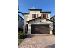 3483 W 97th St, Hialeah