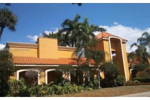 18111 Nw 68th Ave F210, Hialeah