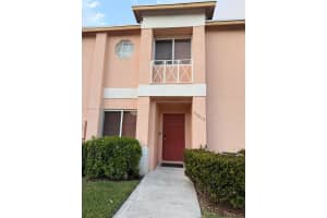 20875 Nw 4th St, Pembroke Pines