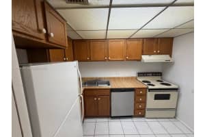 3720 Inverrary Dr 2k, Lauderhill