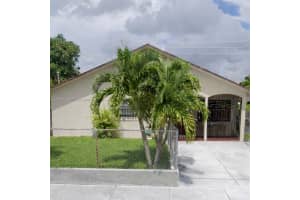 252 Nw 48th Pl 252, Miami
