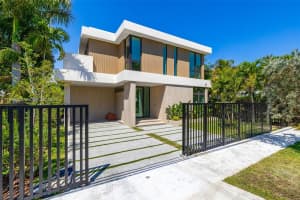 3457 Oak Ave, Miami