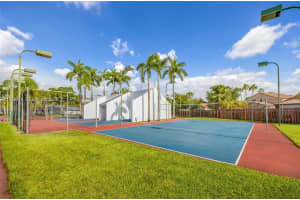 6273 Nw 170 Ter, Hialeah