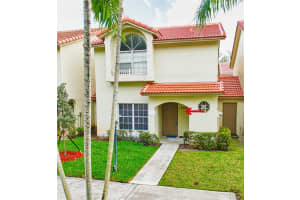10829 Nw 3rd Ct B12l, Pembroke Pines
