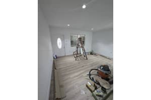 1701 N Treasure Dr 5, North Bay Village